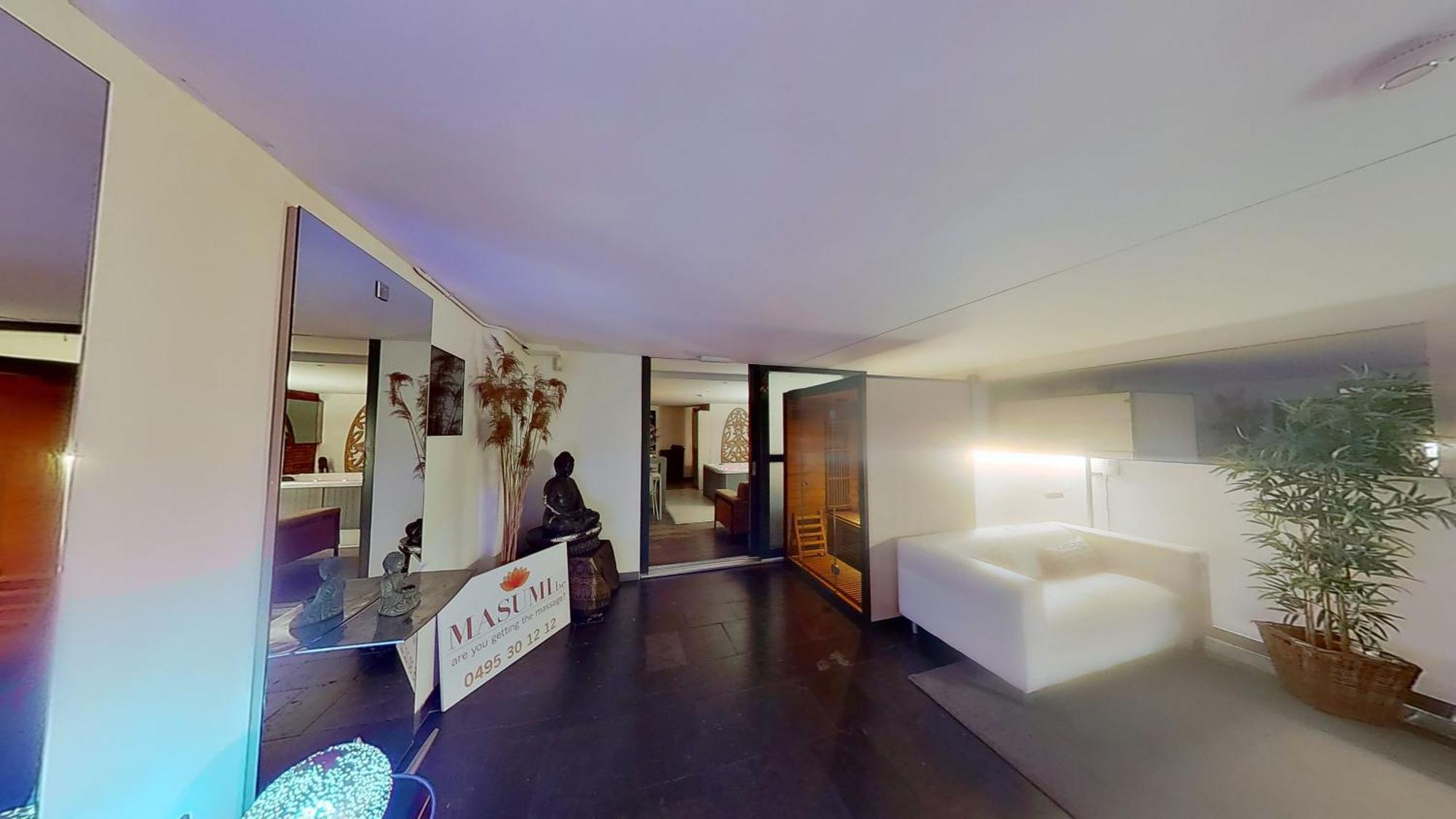 And Cosy Place With Jacuzzi And Sauna To Relax In The Centre Of Appartamento Anversa
